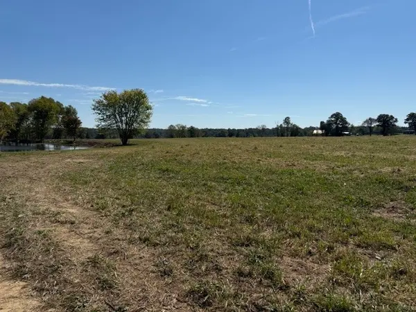 405 Smith Rd, Crossville, TN 38571