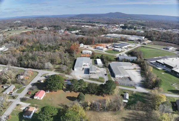 914 Red Rd, Mcminnville, TN 37110