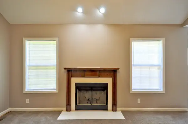 3291 S SENSENEY CIR, Clarksville, TN 37042