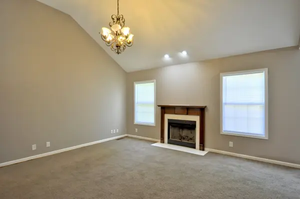3291 S SENSENEY CIR, Clarksville, TN 37042