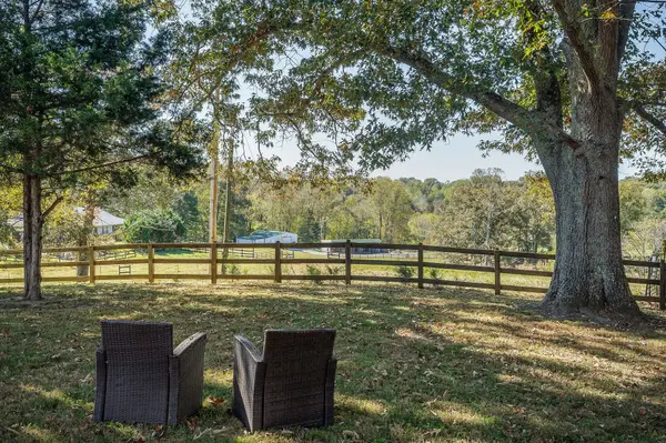 151 Pigeon Roost Creek Rd, Cookeville, TN 38506