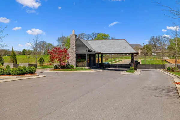 9233 Nina Ct, Brentwood, TN 37027