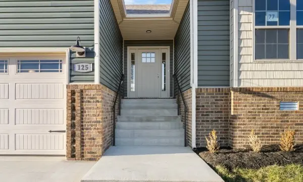 125 Ardell Dr, Clarksville, TN 37040