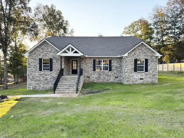 85 Acorn Trl, Hartsville, TN 37074