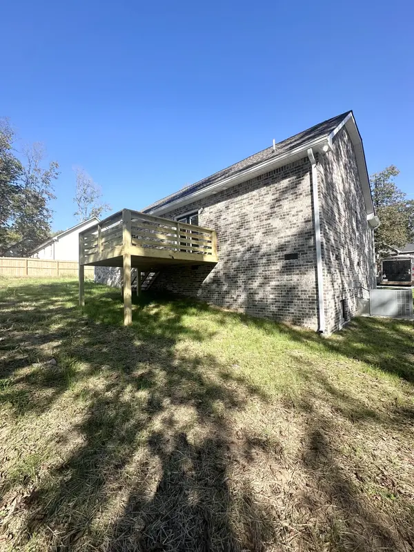 85 Acorn Trl, Hartsville, TN 37074