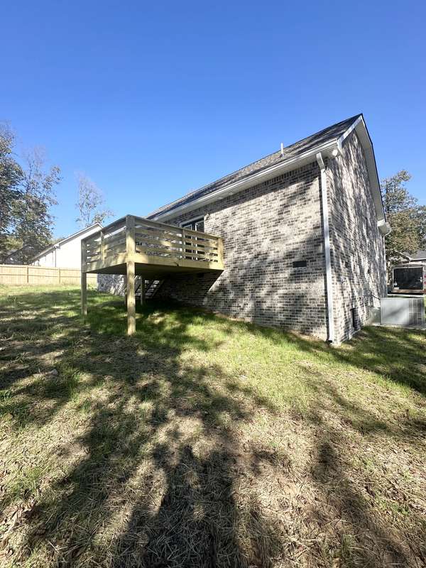 85 Acorn Trl, Hartsville, TN 37074