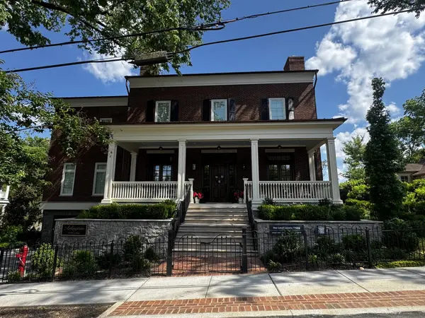 725 W Main St #101, Franklin, TN 37064