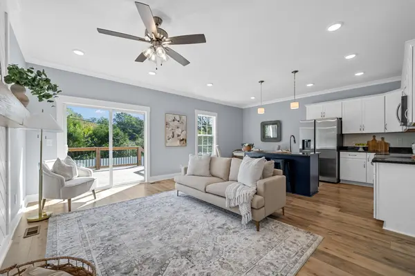511 Charleston Cove Way, Clarksville, TN 37043