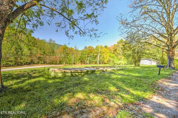 1446 Cove Lane, Oliver Springs, TN 37840