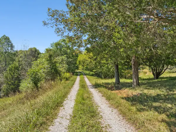 8272 Burgess Falls Rd, Baxter, TN 38544