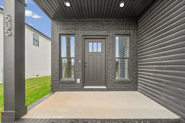 2 Charleston Cove Way, Clarksville, TN 37043