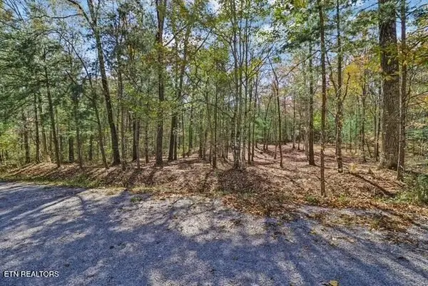 120 Newcastle Lane, Crossville, TN 38555