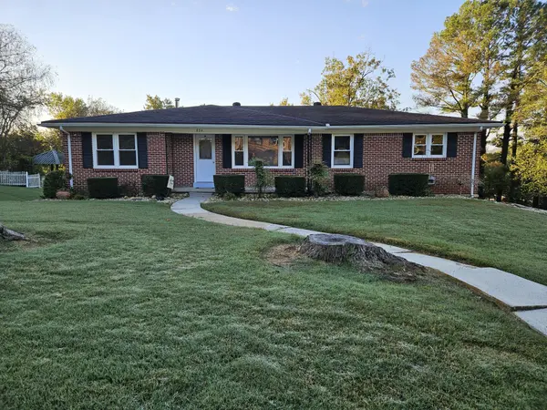 636 Carmack Ave, Carthage, TN 37030