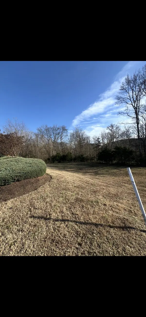 2704 Jasmine St, Lebanon, TN 37087