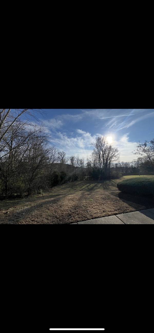 2704 Jasmine St, Lebanon, TN 37087