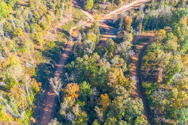 975 Weakley Creek Road, Lawrenceburg, TN 38464