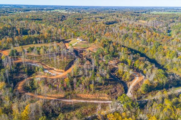 975 Weakley Creek Road, Lawrenceburg, TN 38464