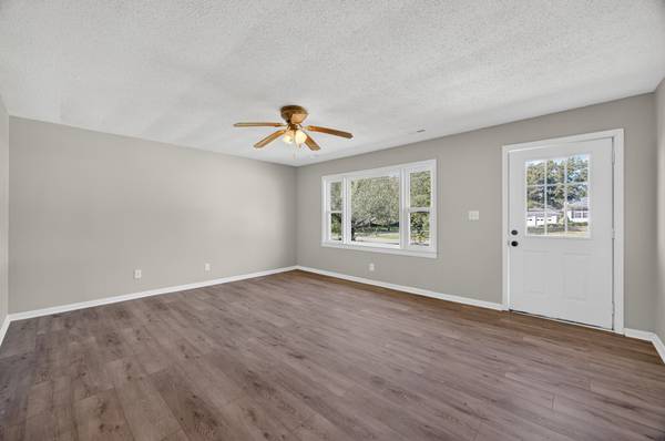 34 S Lincoln Rd, Fayetteville, TN 37334