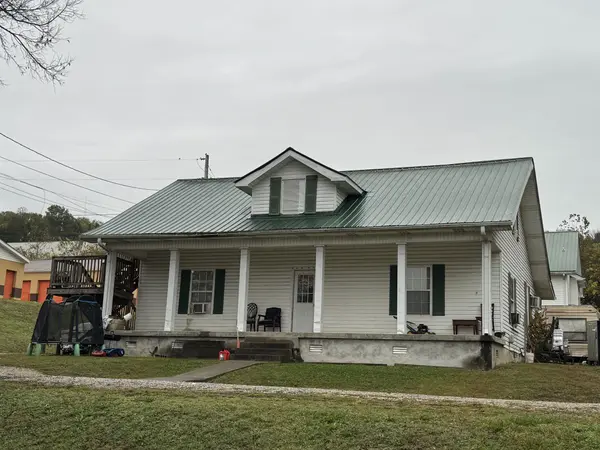 303 Jefferson Ave #E, Carthage, TN 37030
