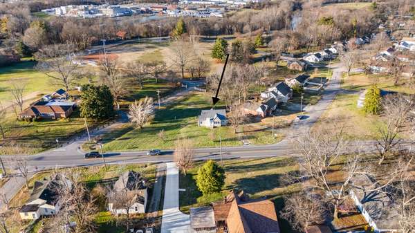 508 Lewis Ave, Shelbyville, TN 37160