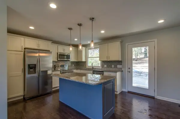 4811 Milner Dr, Nashville, TN 37211