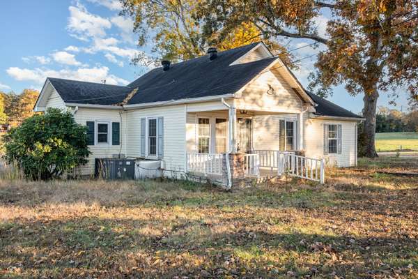 1678 Mike Muncey Rd, Mcminnville, TN 37110