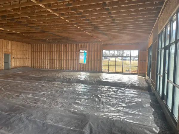 2585B Old Russellville Pike, Clarksville, TN 37040