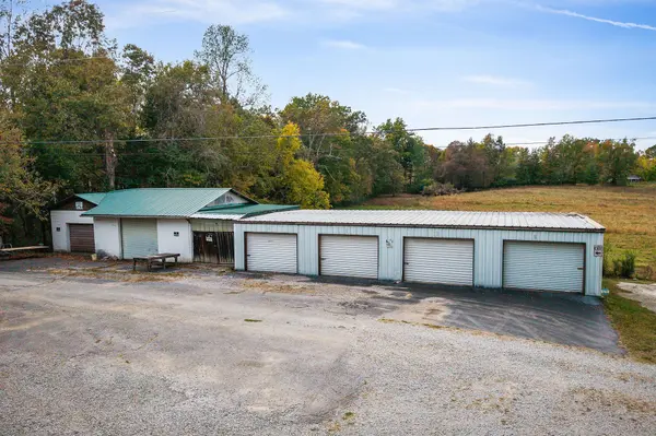1933 W Broad St, Cookeville, TN 38501