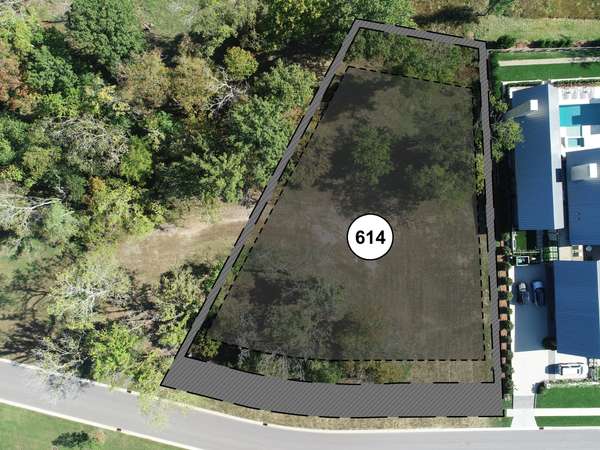 8218 Jolene Dr, College Grove, TN 37046