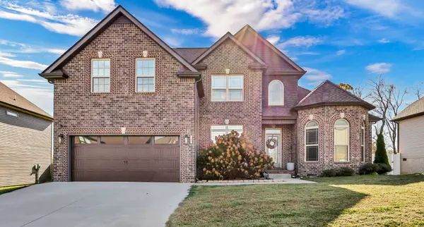 106 David Keith Ln, Clarksville, TN 37042