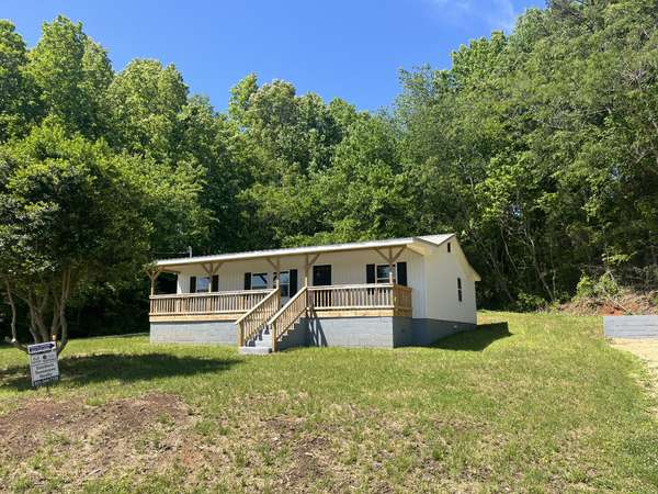 5790 Middle Cypress Rd, Iron City, TN 38463