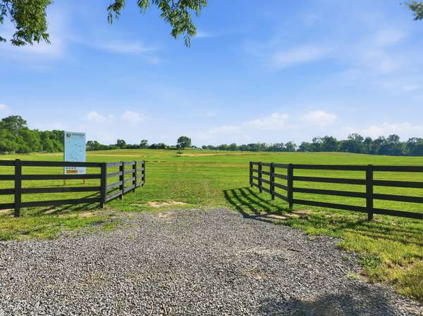 5 Deshea Creek Rd, Gallatin, TN 37066