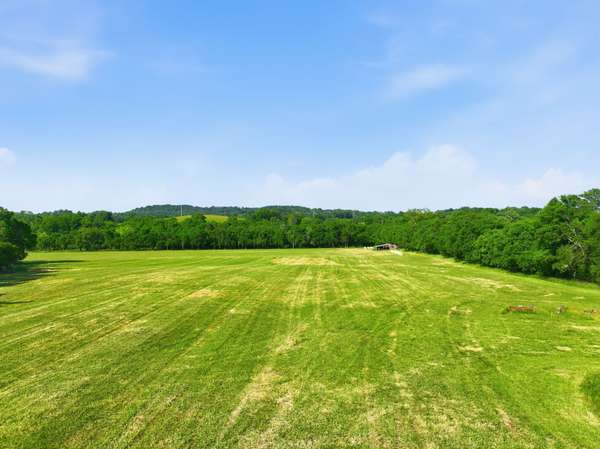 2 Deshea Creek Rd, Gallatin, TN 37066