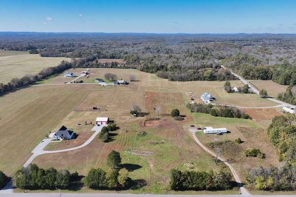 3520 Arthur Sampson Rd, Lewisburg, TN 37091