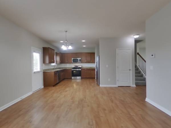 2245 Bee Hive Dr, Columbia, TN 38401