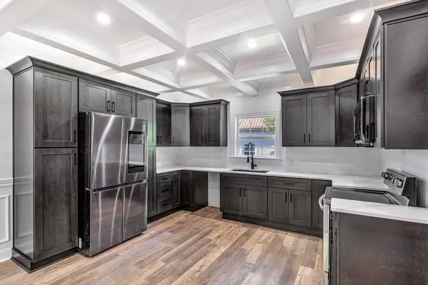 1513 Highland Ave, Columbia, TN 38401