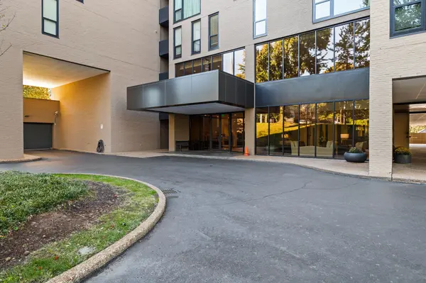 3901 West End Ave #303, Nashville, TN 37205