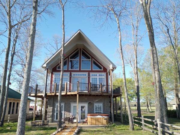890 Vista River Ln, Morris Chapel, TN 38361