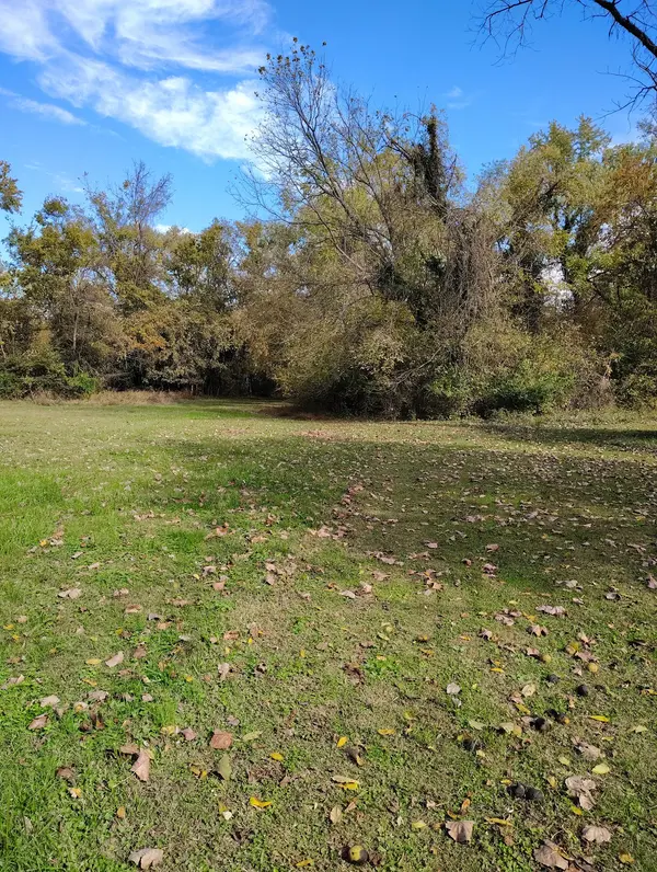 848 21st St #E, Hopkinsville, KY 42240