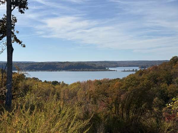 54 Ridge Top Road, Stewart, TN 37175