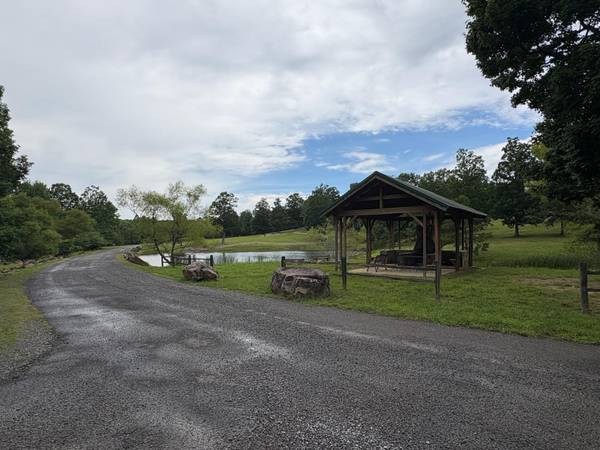 202 Deep Woods Drive, Dunlap, TN 37327
