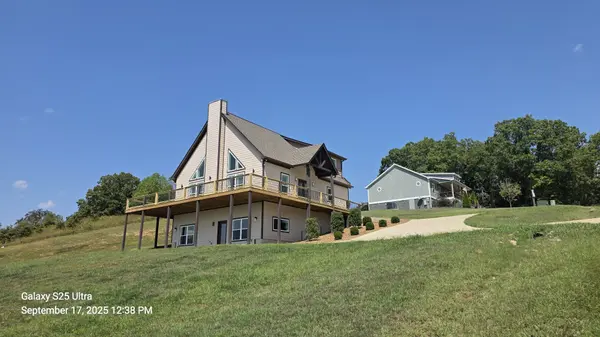 37 Lakeview Dr, Summertown, TN 38483