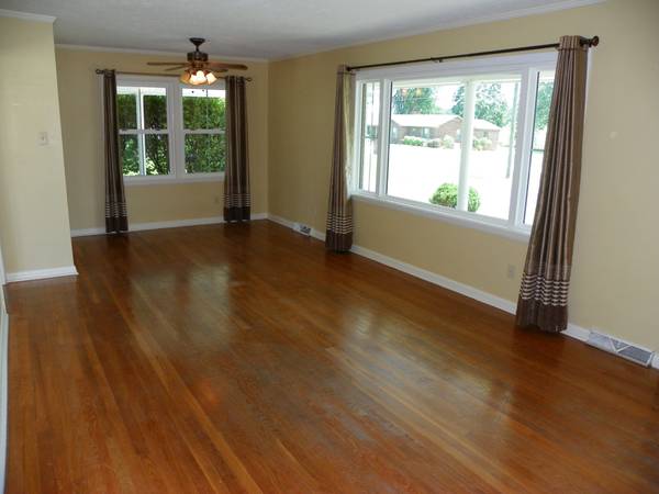202 Gillen Dr, Sparta, TN 38583