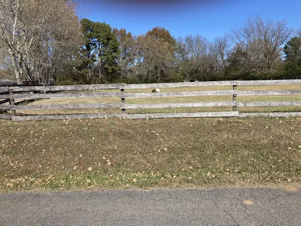 0 Oak St #E, Summertown, TN 38483