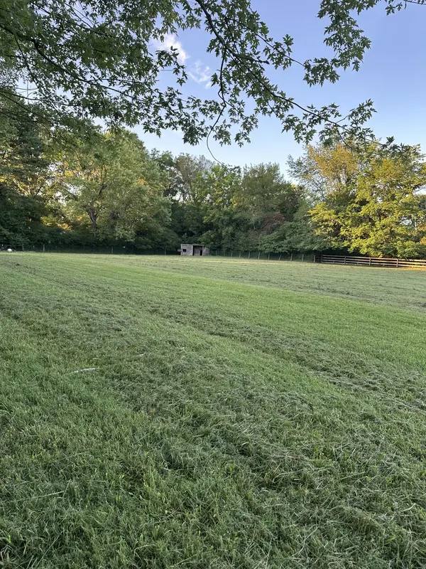0 Oak St #E, Summertown, TN 38483