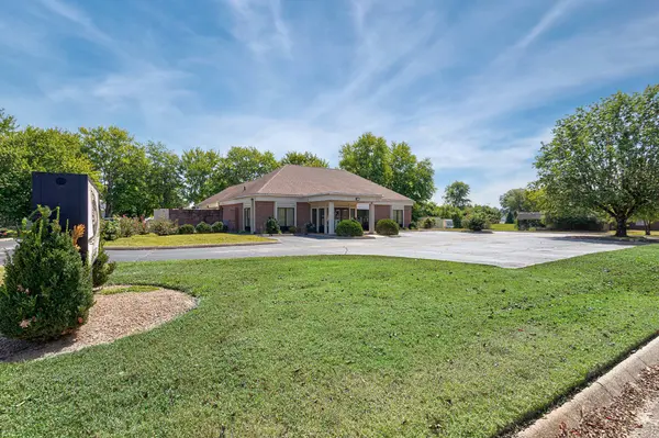 214 N Horton Pkwy, Chapel Hill, TN 37034