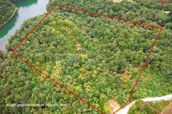 142 Sunfish lane, Hilham, TN 38568