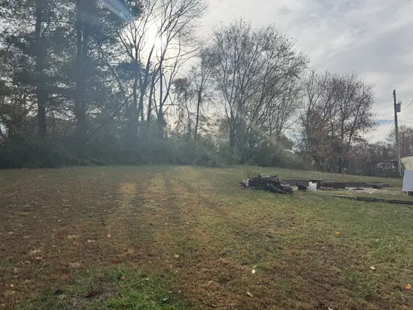 3020 W County Farm Rd, Springfield, TN 37172