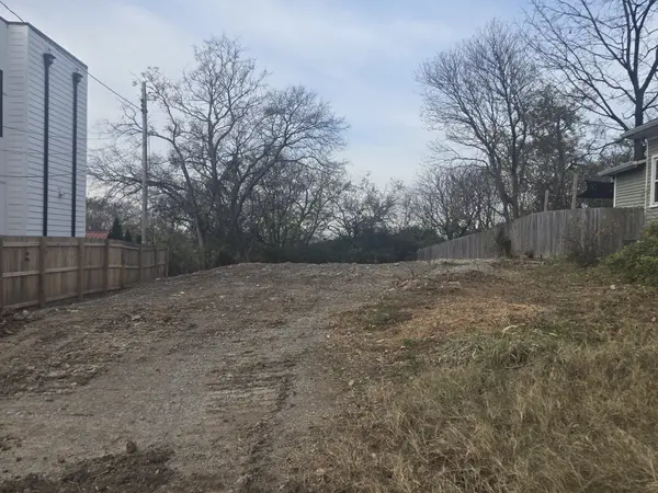 1506 Meridian St, Nashville, TN 37207