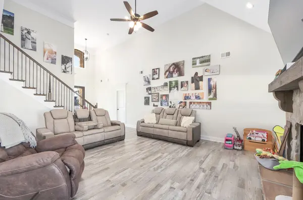 119 Providence Dr, Medina, TN 38355
